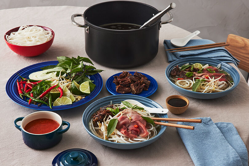 Set of 4 Classic Stoneware Pasta Bowls | Le Creuset